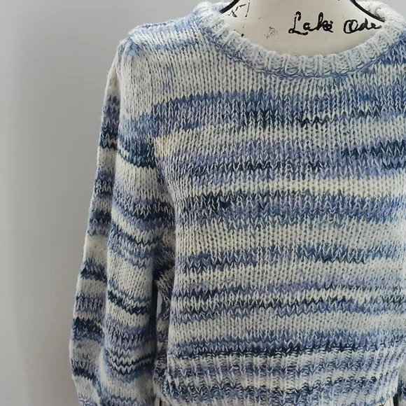 Wild Fable Striped Knit Sweater Cropped Crew Neck Blue Pullover Womens - Picture 3 of 7